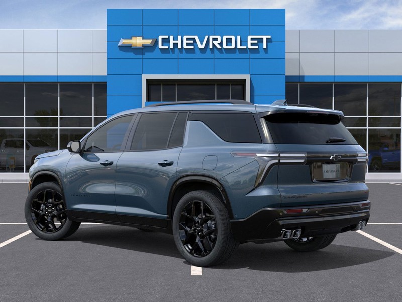 Chevrolet Traverse Vehicle Full-screen Gallery Image 3