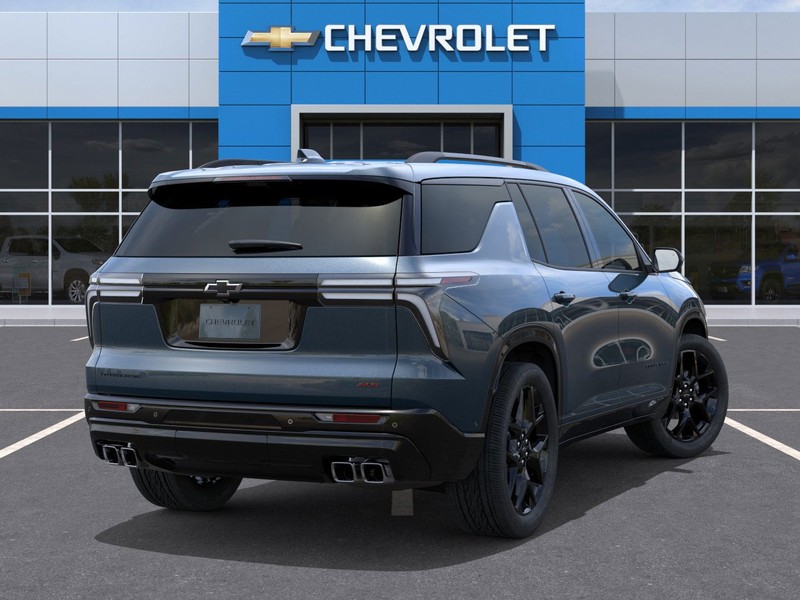 Chevrolet Traverse Vehicle Full-screen Gallery Image 4