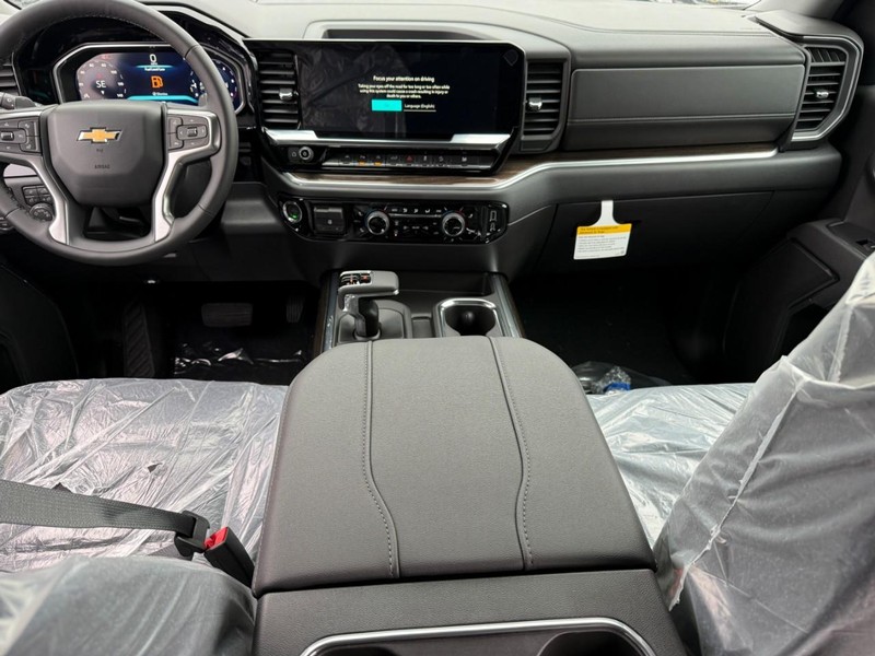 Chevrolet Silverado 1500 Vehicle Full-screen Gallery Image 7