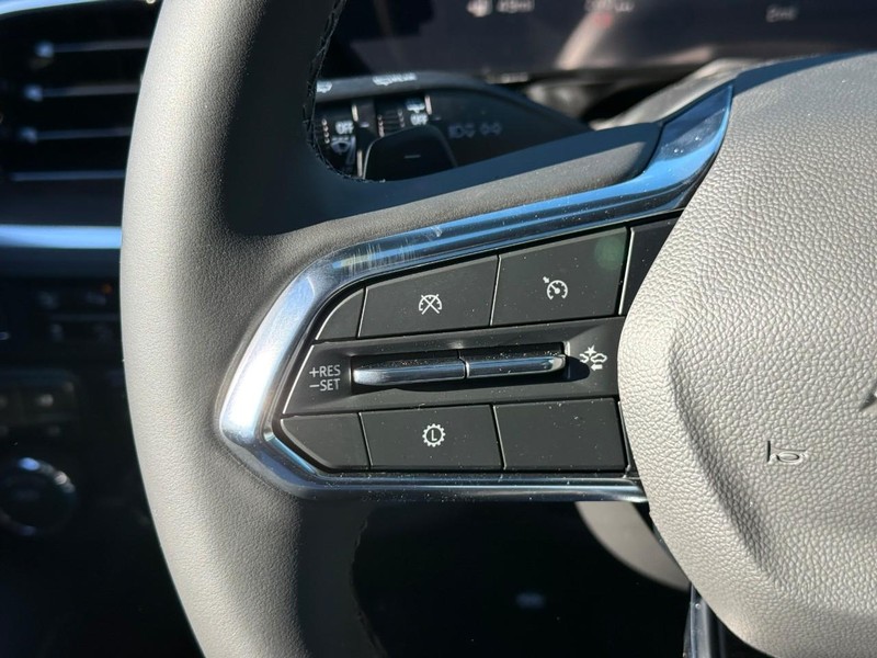 Chevrolet Tahoe Vehicle Full-screen Gallery Image 10