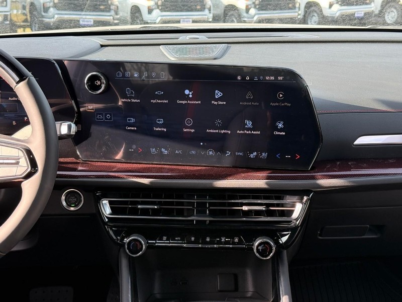 Chevrolet Traverse Vehicle Full-screen Gallery Image 10