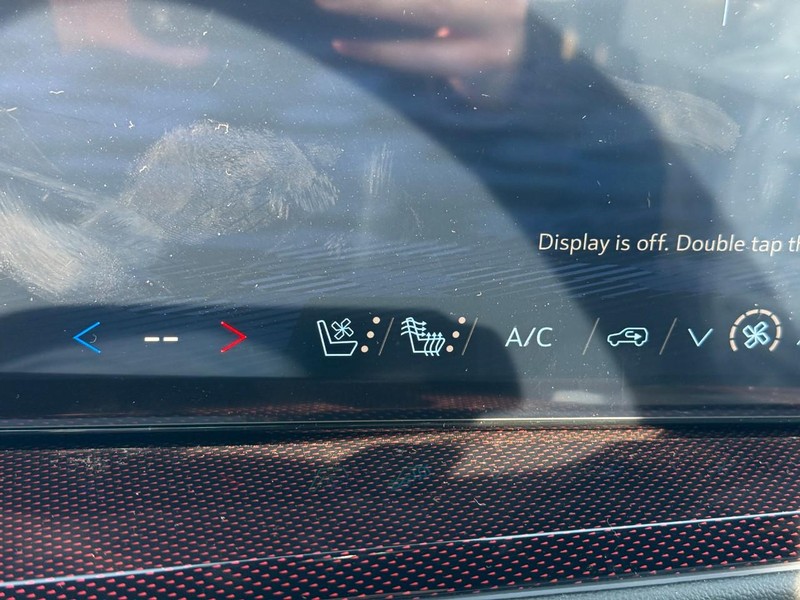 Chevrolet Traverse Vehicle Full-screen Gallery Image 13