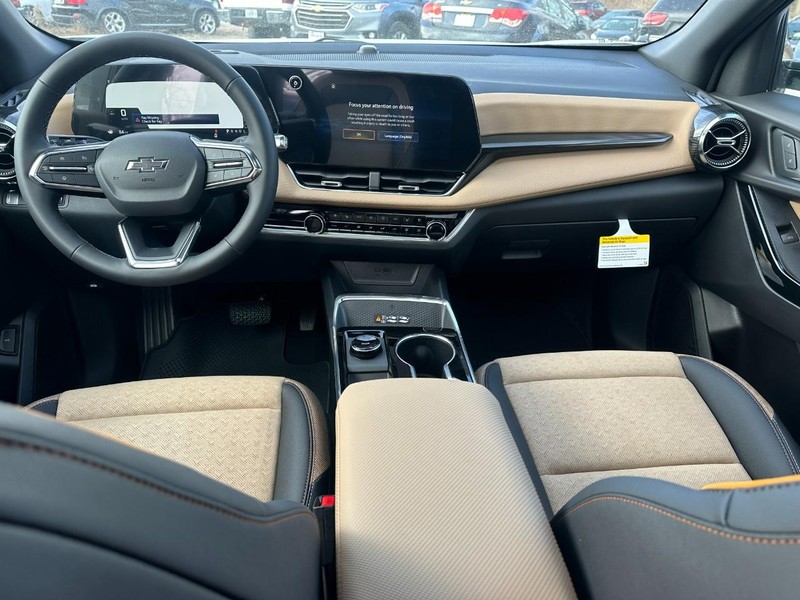 Chevrolet Equinox Vehicle Full-screen Gallery Image 7