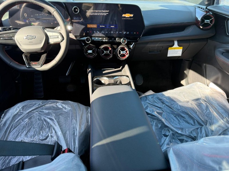 Chevrolet Blazer EV Vehicle Full-screen Gallery Image 6