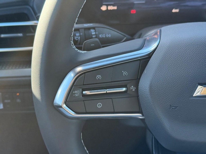 Chevrolet Traverse Vehicle Full-screen Gallery Image 14