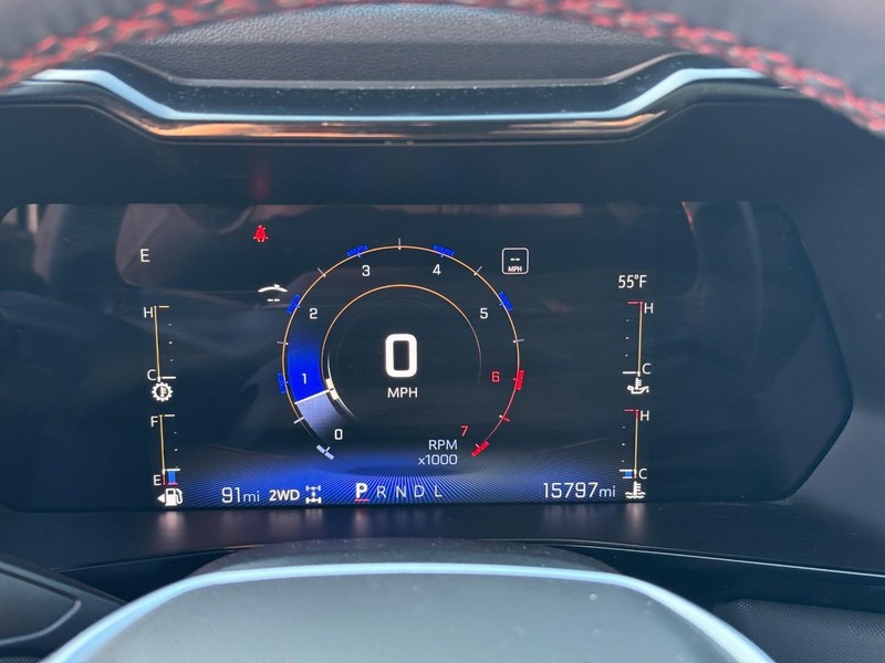 Chevrolet Colorado Vehicle Full-screen Gallery Image 22