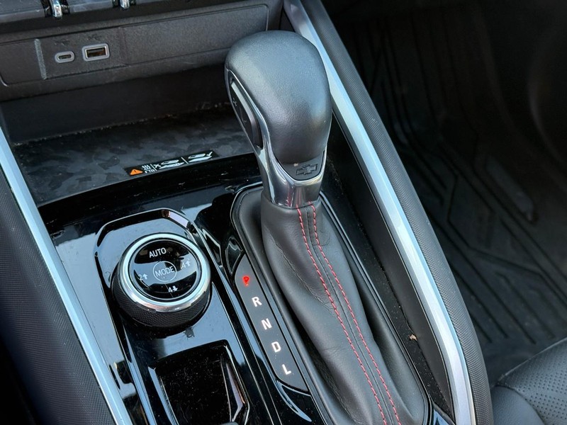 Chevrolet Colorado Vehicle Full-screen Gallery Image 23