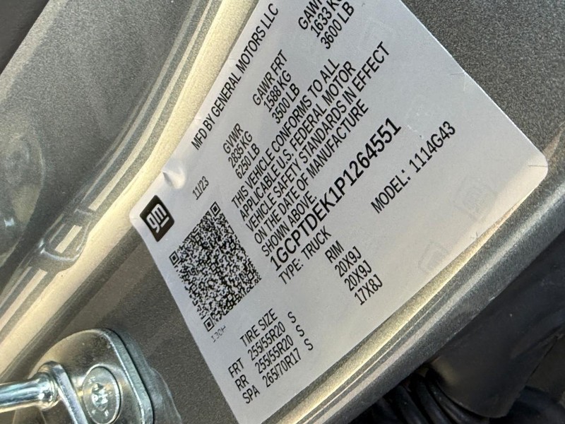 Chevrolet Colorado Vehicle Full-screen Gallery Image 26