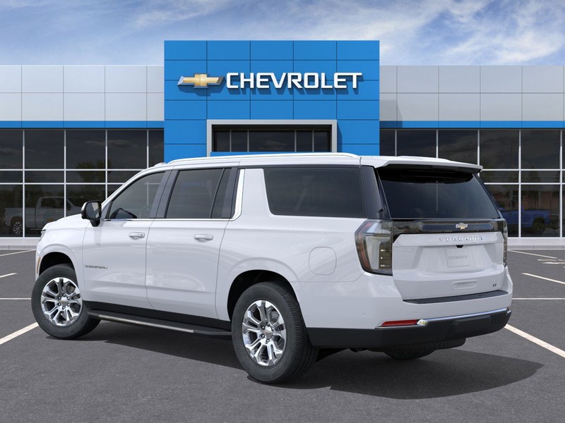 Chevrolet Suburban Vehicle Full-screen Gallery Image 3