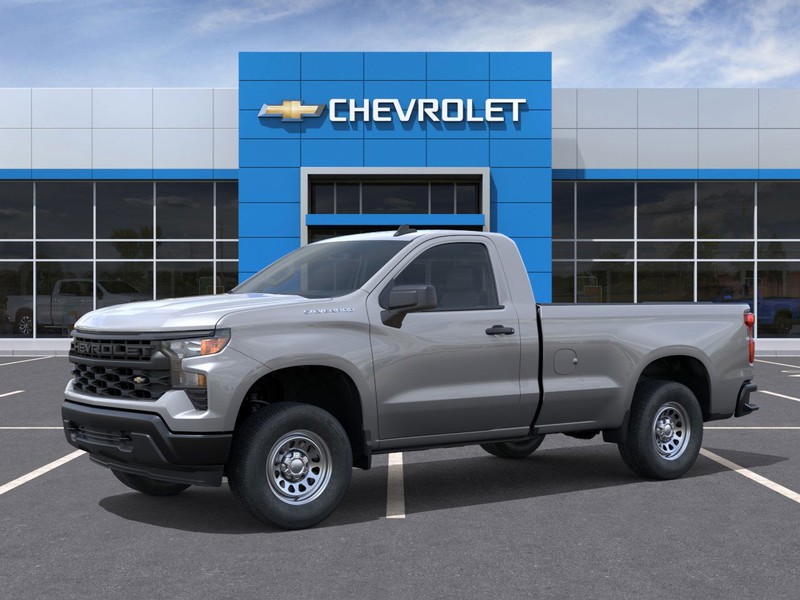 Chevrolet Silverado 1500 Vehicle Full-screen Gallery Image 2