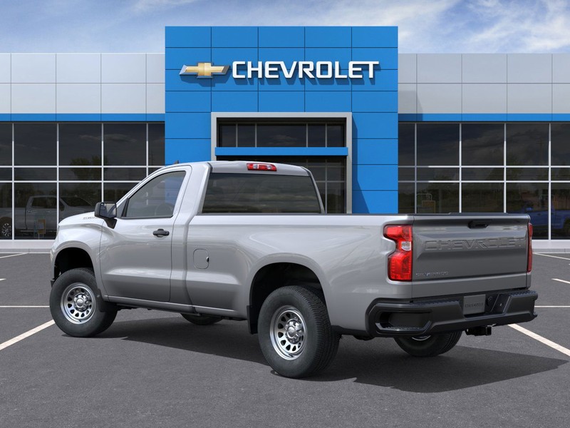 Chevrolet Silverado 1500 Vehicle Full-screen Gallery Image 3
