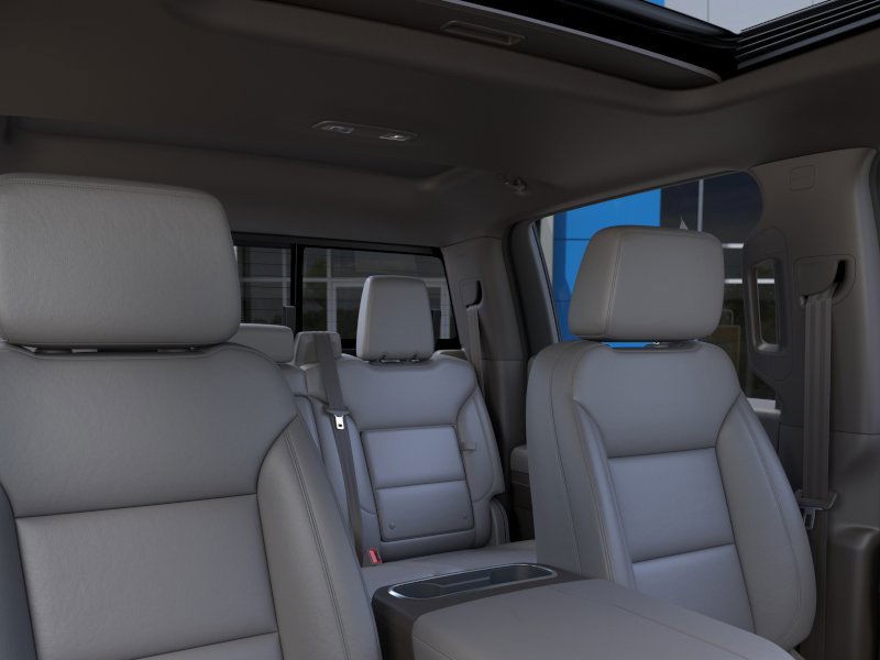 Chevrolet Silverado 1500 Vehicle Full-screen Gallery Image 24