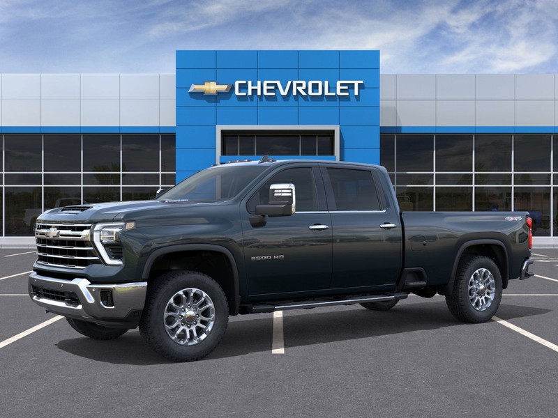 Chevrolet Silverado 2500HD Vehicle Full-screen Gallery Image 2