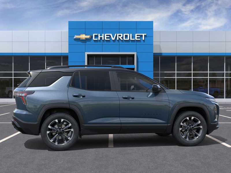 Chevrolet Equinox Vehicle Full-screen Gallery Image 5