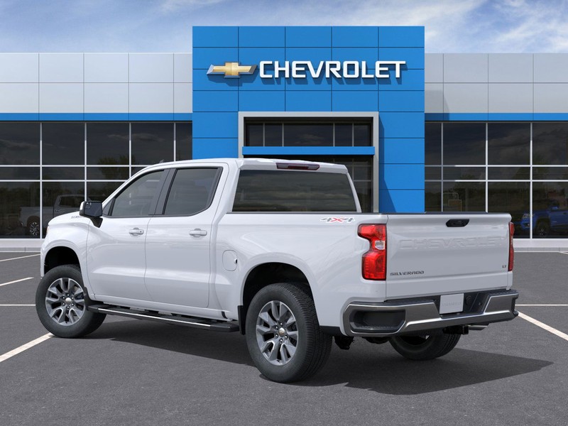 Chevrolet Silverado 1500 Vehicle Full-screen Gallery Image 3