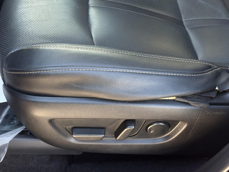 Mazda CX-90 Vehicle Full-screen Gallery Image 19