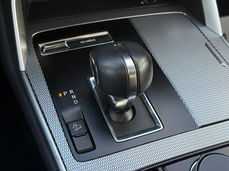 Mazda CX-90 Vehicle Full-screen Gallery Image 23