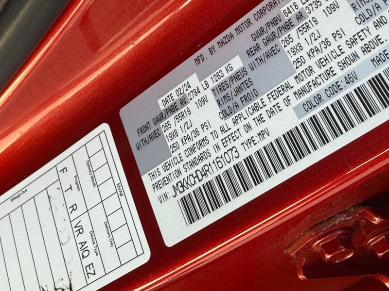 Mazda CX-90 Vehicle Full-screen Gallery Image 26