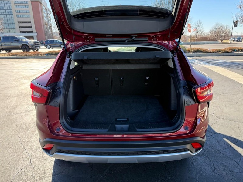 Chevrolet Trax Vehicle Full-screen Gallery Image 6