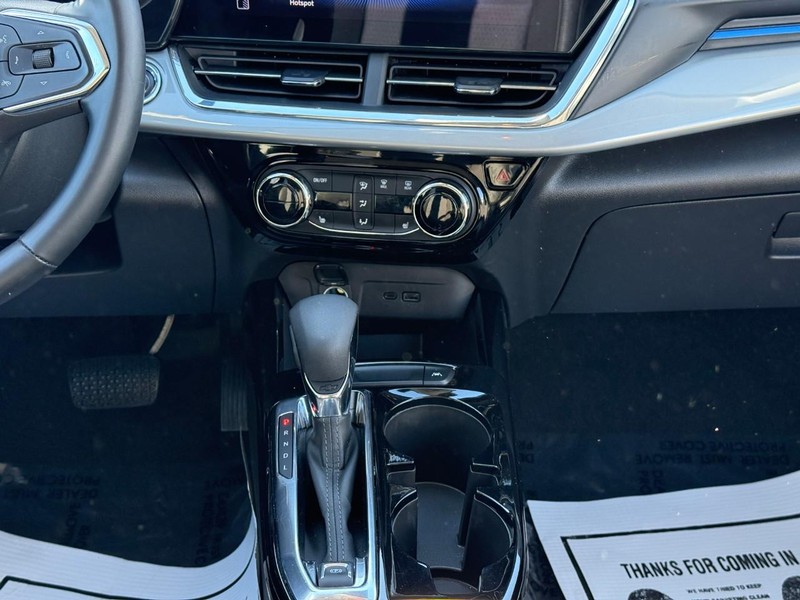 Chevrolet Trax Vehicle Full-screen Gallery Image 15