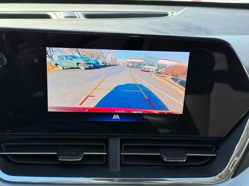 Chevrolet Trax Vehicle Full-screen Gallery Image 22