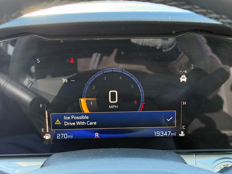 Chevrolet Trax Vehicle Full-screen Gallery Image 23