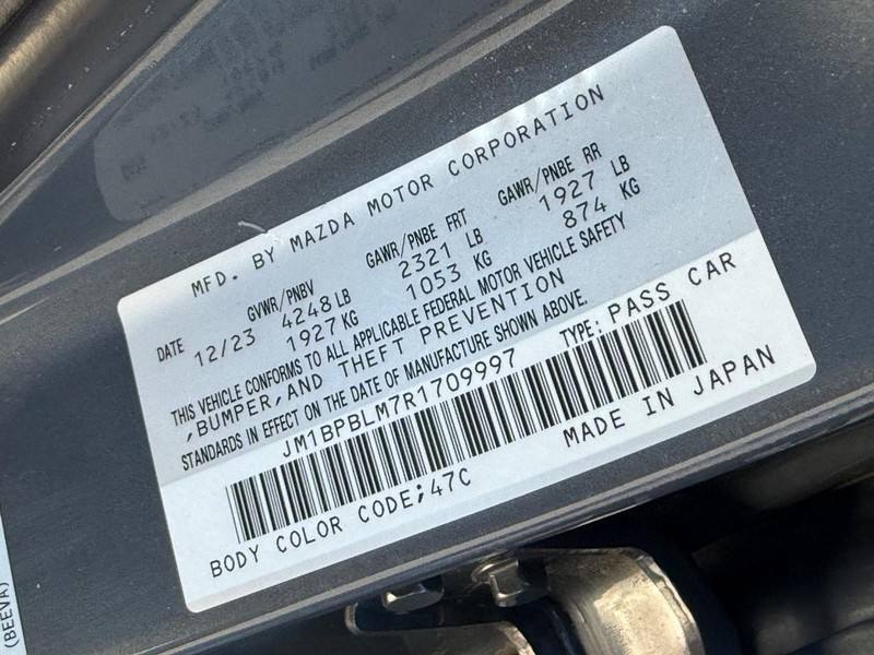 Mazda Mazda3 Hatchback Vehicle Full-screen Gallery Image 22