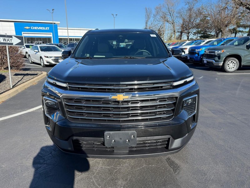 Chevrolet Traverse Vehicle Full-screen Gallery Image 9