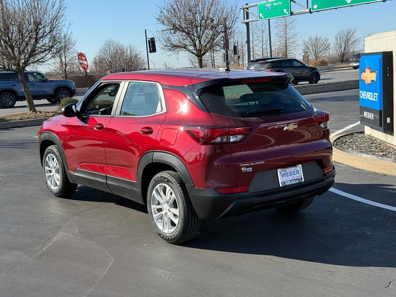 Chevrolet TrailBlazer Vehicle Full-screen Gallery Image 3