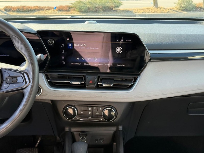 Chevrolet TrailBlazer Vehicle Full-screen Gallery Image 13