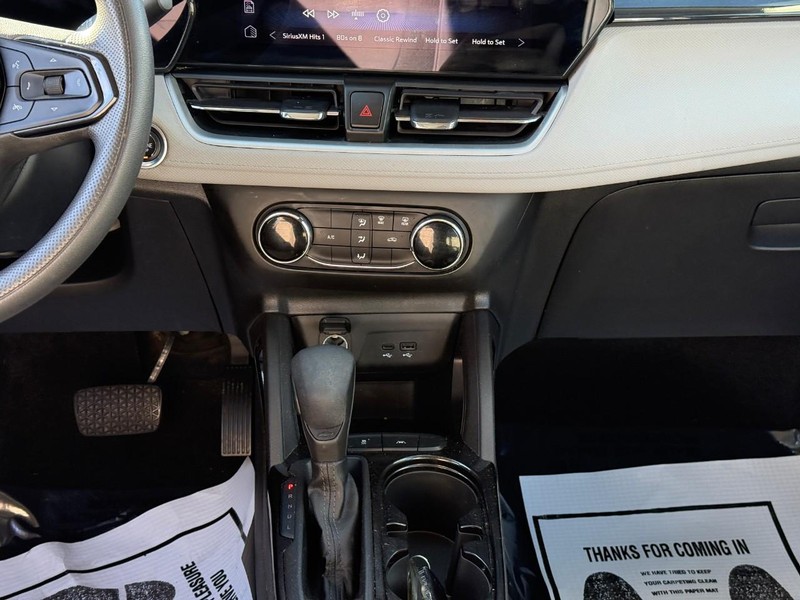 Chevrolet TrailBlazer Vehicle Full-screen Gallery Image 14