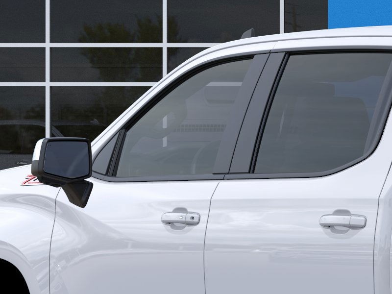 Chevrolet Silverado 1500 Vehicle Full-screen Gallery Image 12