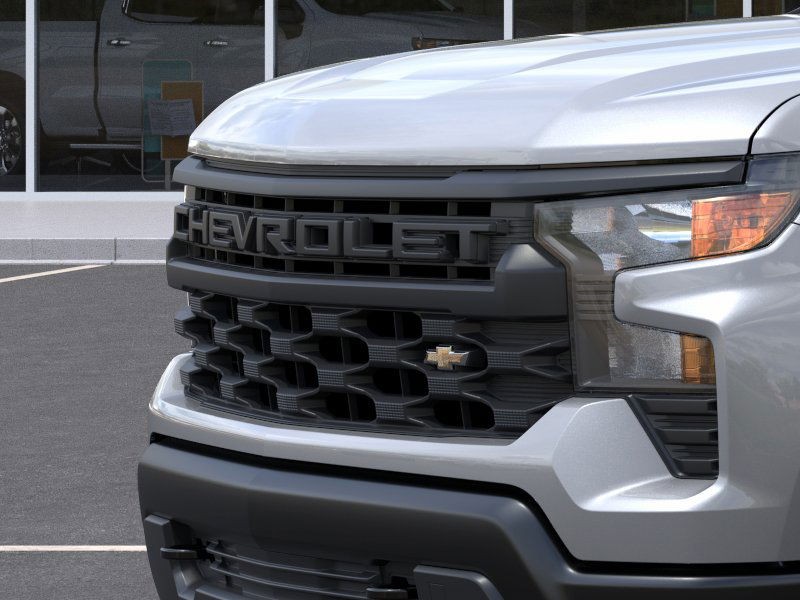 Chevrolet Silverado 1500 Vehicle Full-screen Gallery Image 13