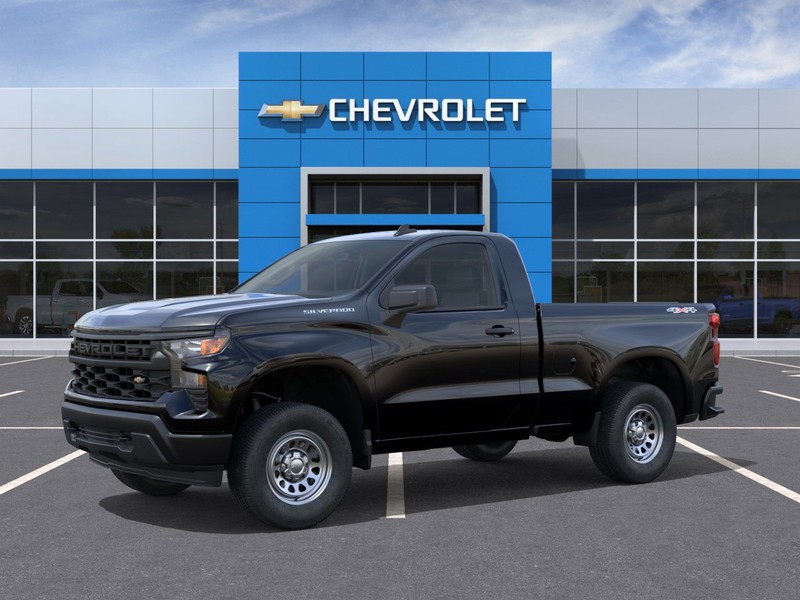 Chevrolet Silverado 1500 Vehicle Full-screen Gallery Image 2