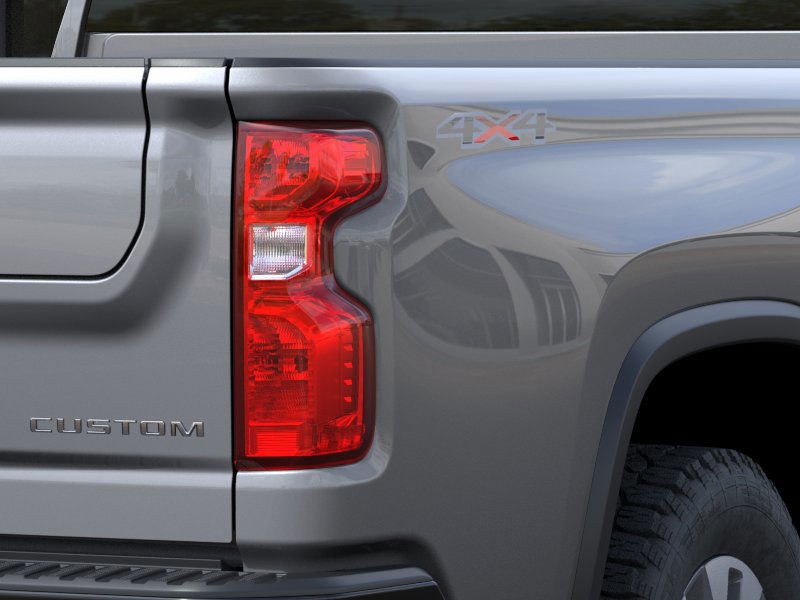Chevrolet Silverado 2500HD Vehicle Full-screen Gallery Image 11