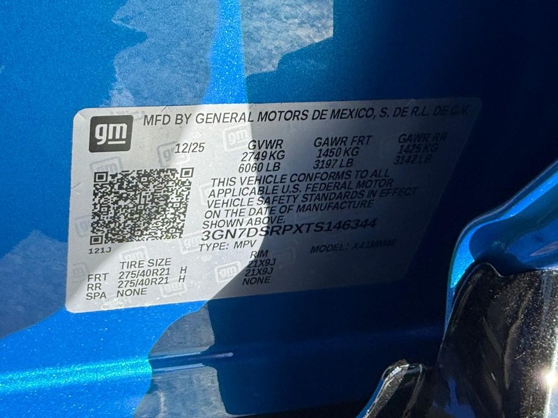 Chevrolet Equinox EV Vehicle Full-screen Gallery Image 15