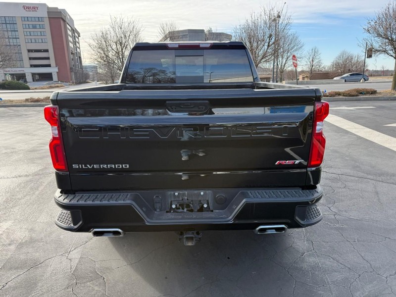 Chevrolet Silverado 1500 Vehicle Full-screen Gallery Image 6