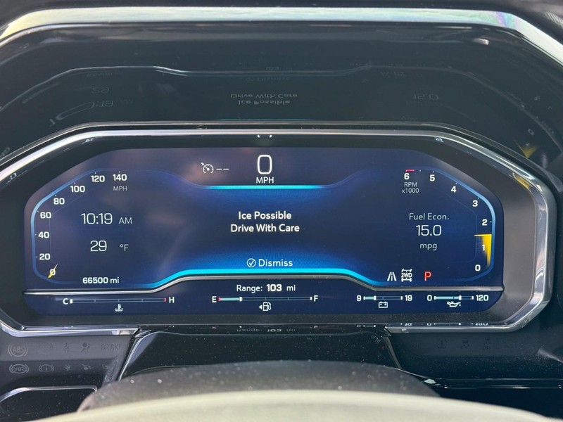 Chevrolet Silverado 1500 Vehicle Full-screen Gallery Image 22