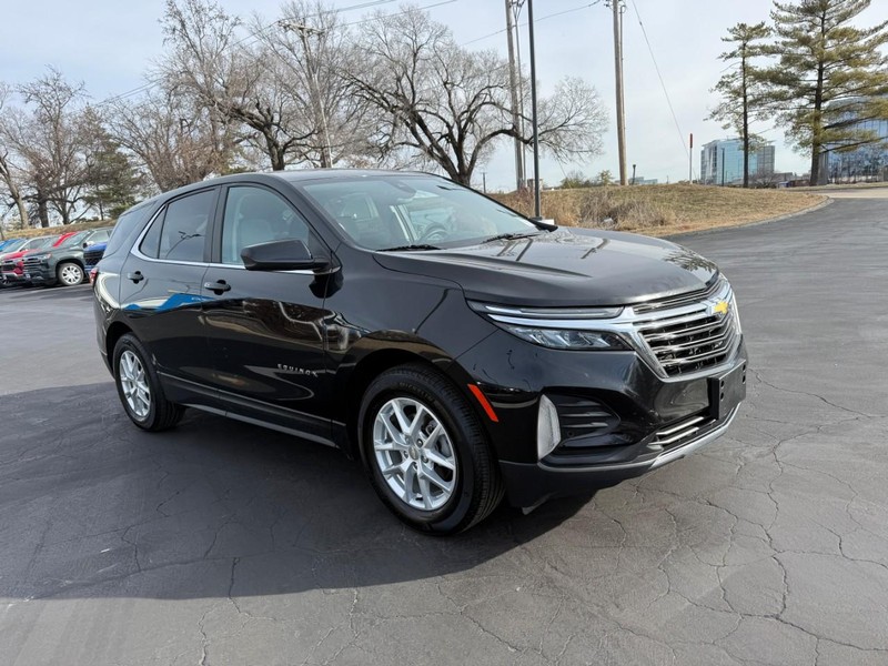 Chevrolet Equinox Vehicle Full-screen Gallery Image 8