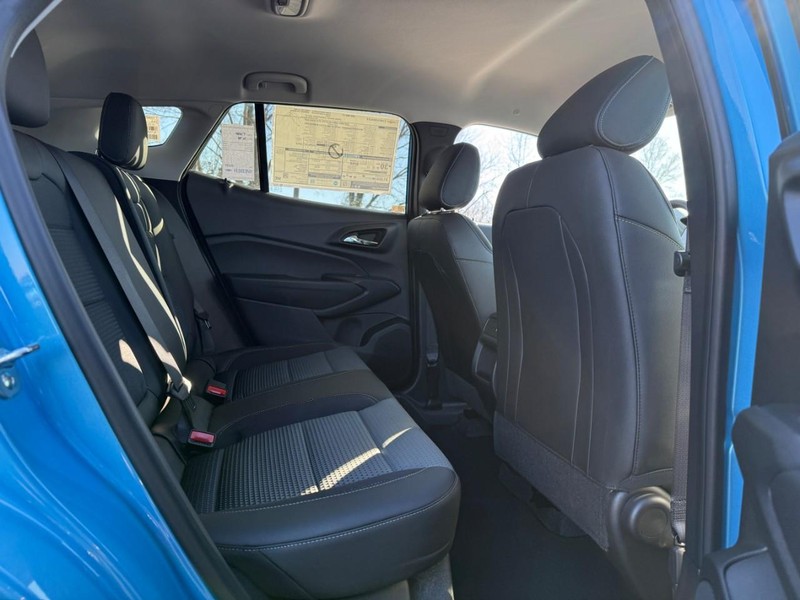 Chevrolet Trax Vehicle Full-screen Gallery Image 6