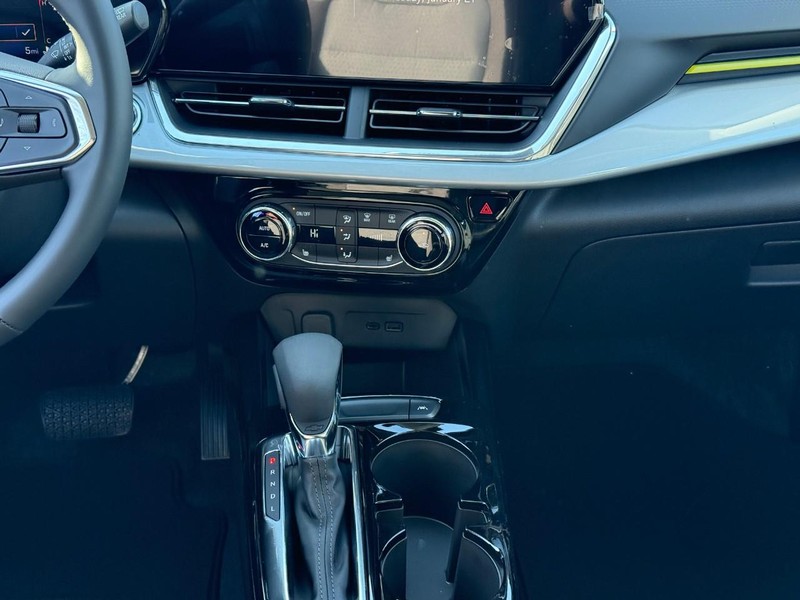 Chevrolet Trax Vehicle Full-screen Gallery Image 10