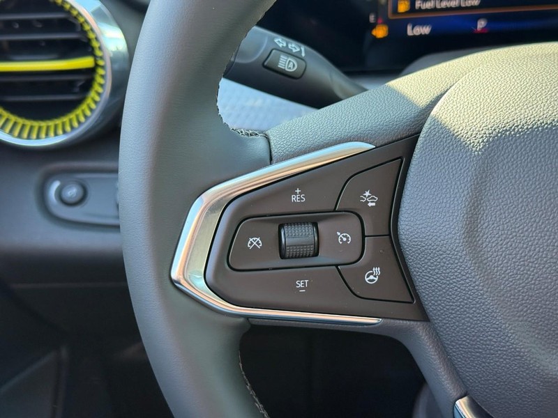 Chevrolet Trax Vehicle Full-screen Gallery Image 15