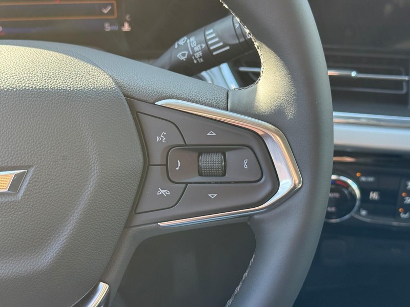 Chevrolet Trax Vehicle Full-screen Gallery Image 16