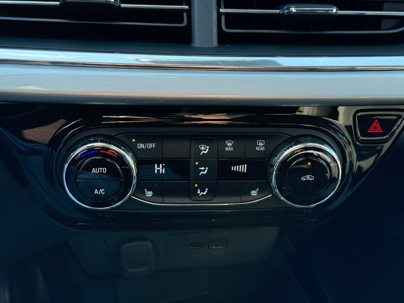 Chevrolet Trax Vehicle Full-screen Gallery Image 17