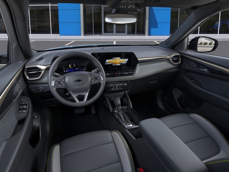 Chevrolet Trailblazer Vehicle Full-screen Gallery Image 15