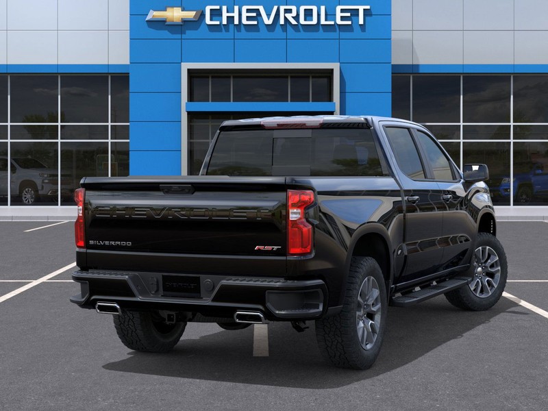 Chevrolet Silverado 1500 Vehicle Full-screen Gallery Image 4
