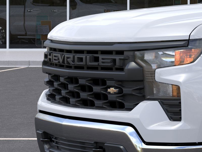 Chevrolet Silverado 1500 Vehicle Full-screen Gallery Image 13