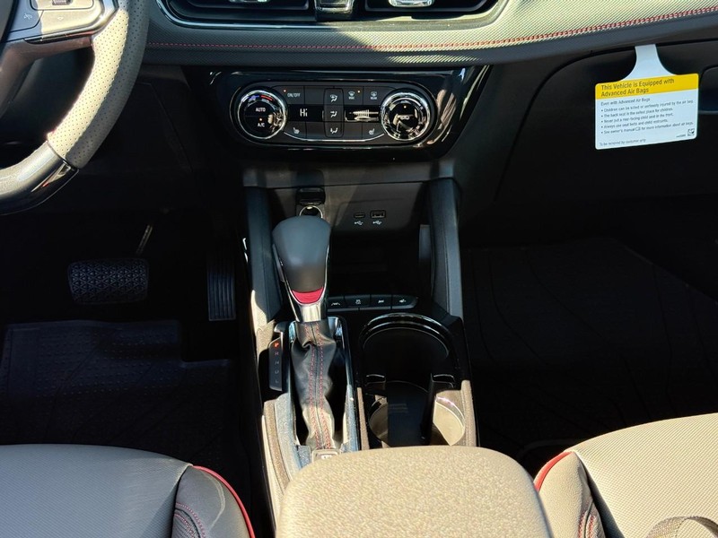 Chevrolet TrailBlazer Vehicle Full-screen Gallery Image 11