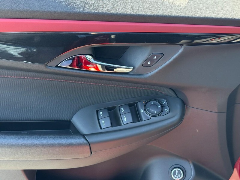 Chevrolet TrailBlazer Vehicle Full-screen Gallery Image 12