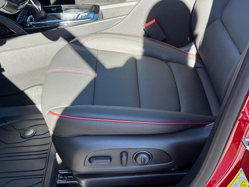 Chevrolet TrailBlazer Vehicle Full-screen Gallery Image 13